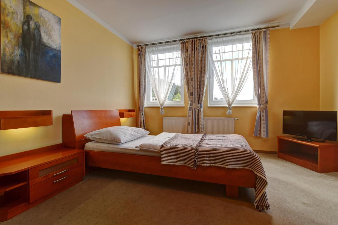 Hotel La Passionaria Mariańskie Łaźnie Zewnętrze zdjęcie