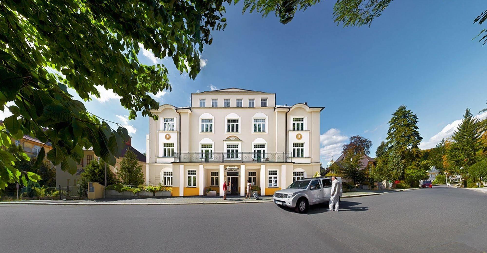 Hotel La Passionaria Mariańskie Łaźnie Zewnętrze zdjęcie